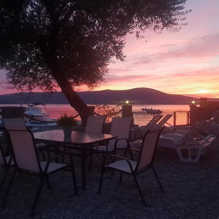 Beach Apartments Tivat Eksteriør billede