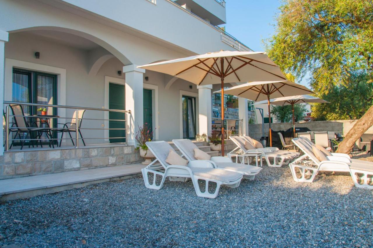 Beach Apartments Tivat Eksteriør billede