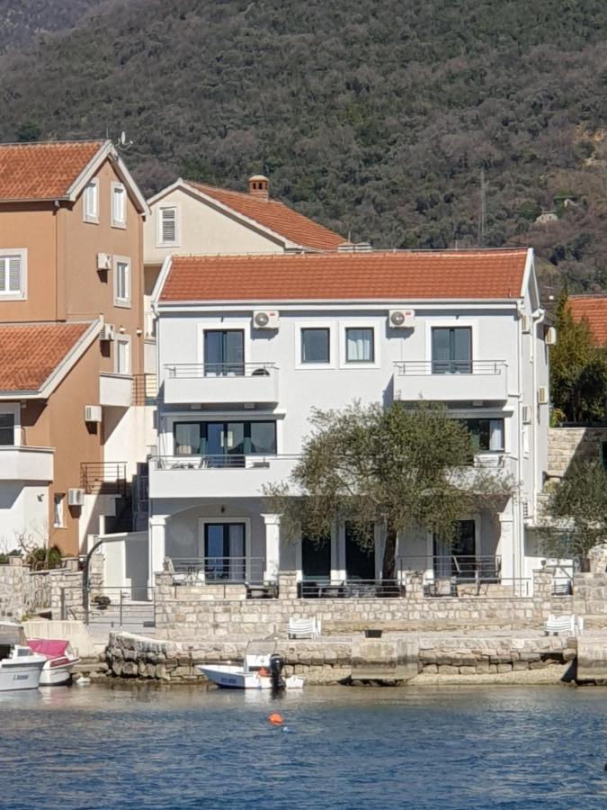 Beach Apartments Tivat Eksteriør billede